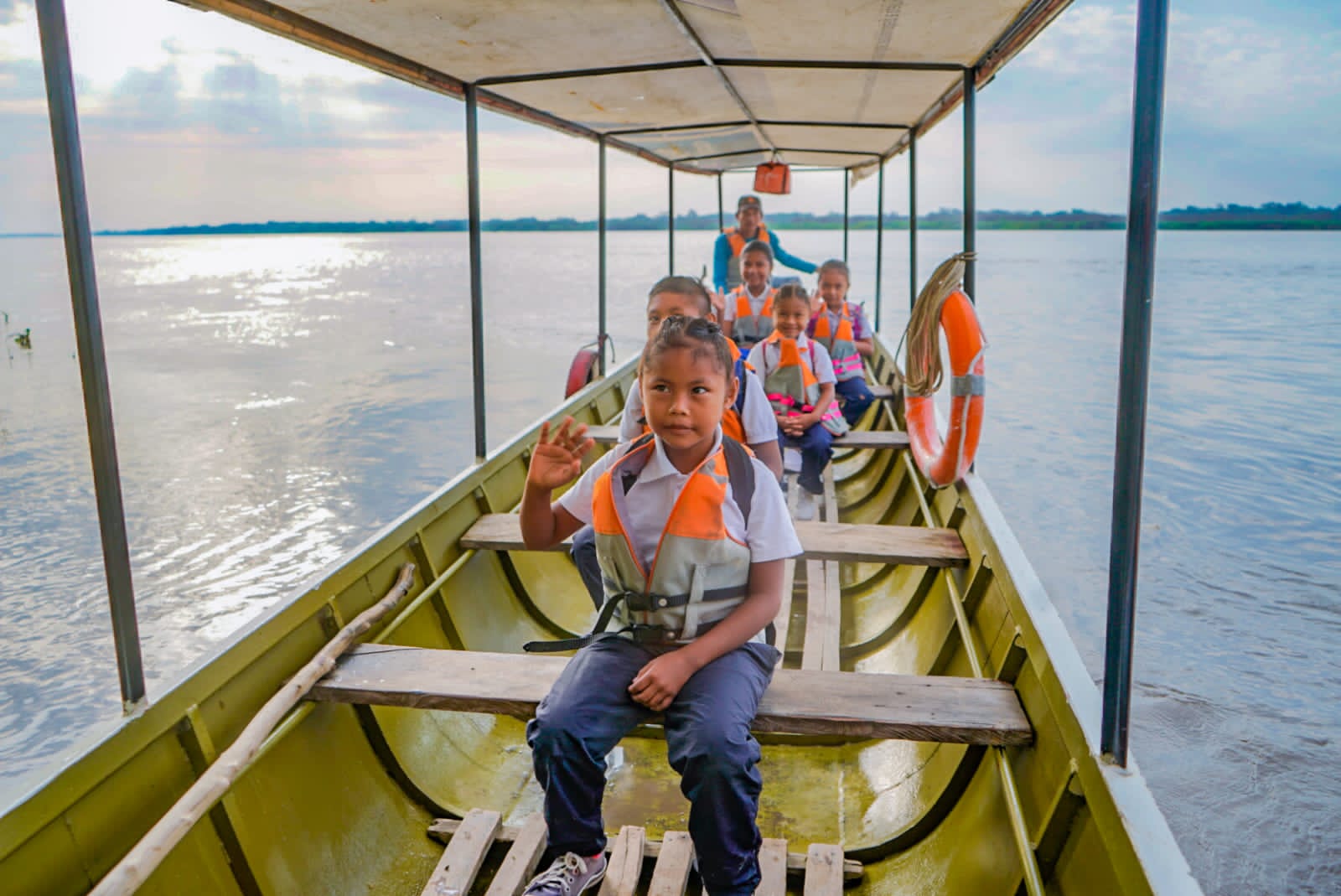 152 estudiantes de Casanare se transportan en rutas fluviales